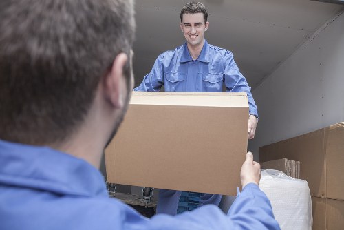 Local removals van near Fulwell streets with practical access support