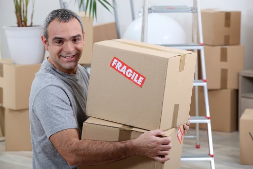 Moving van support in Fulwell for home and small business transport