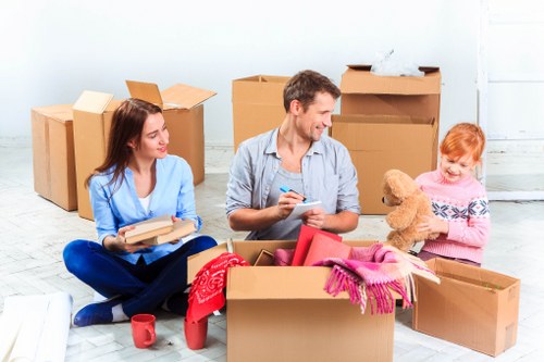 Man and van removals serving homes and flats in Fulwell