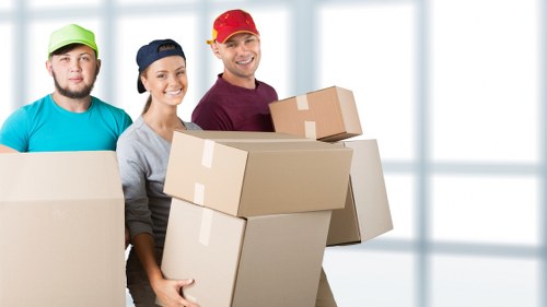 Local moving van for residential removals in Fulwell streets