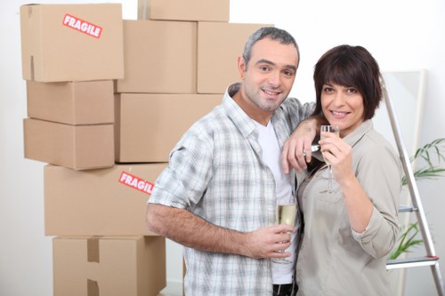 Local movers handling access and parking challenges in Fulwell